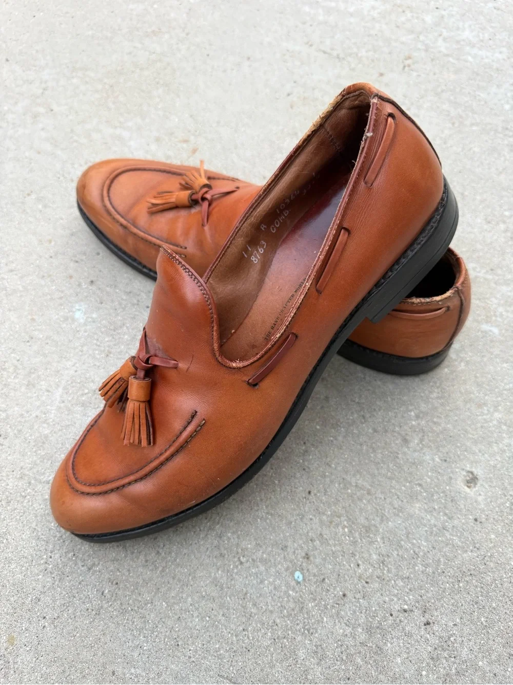 Allen Edmonds Tassel slip on walnut color professional loafers 11 A